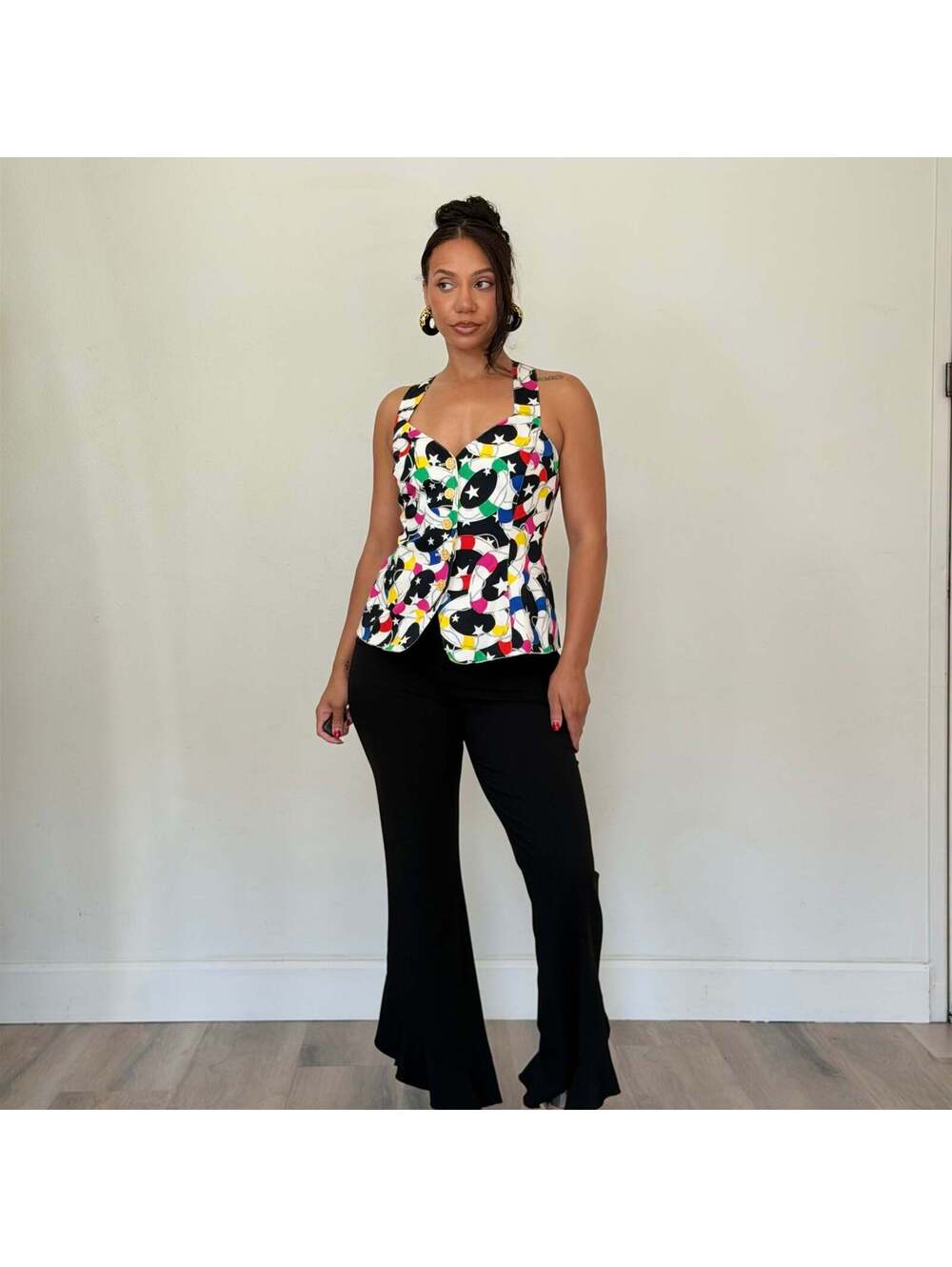 Escada - Picture 6 of 9